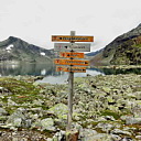 ** PLEASE DESCRIBE THIS IMAGE **